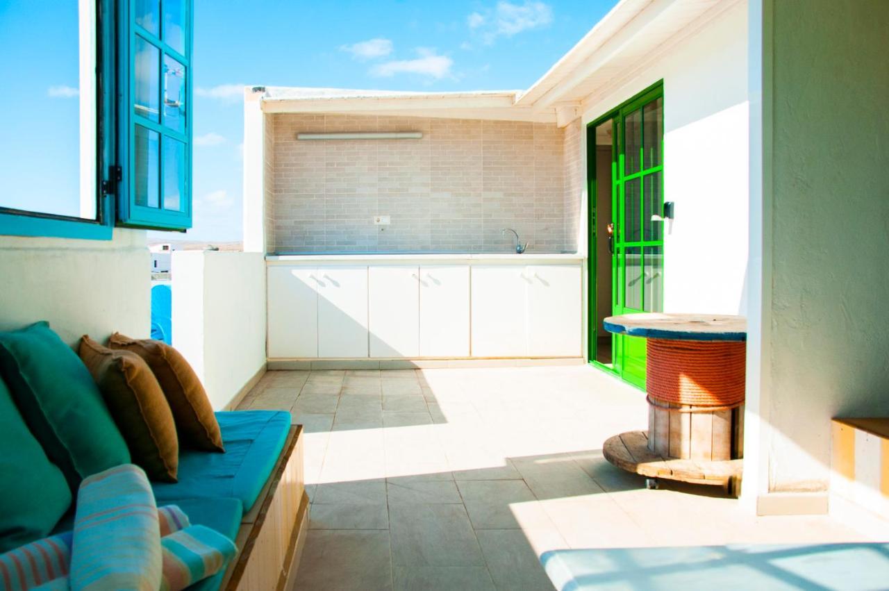 Famara Surf Rooftop Екстер'єр фото